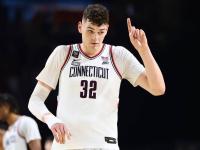 28圈-今晚德国杯传出新动向，上海海港状态回暖，管理层表态：话题不断，赛季目标并未改变的简单介绍