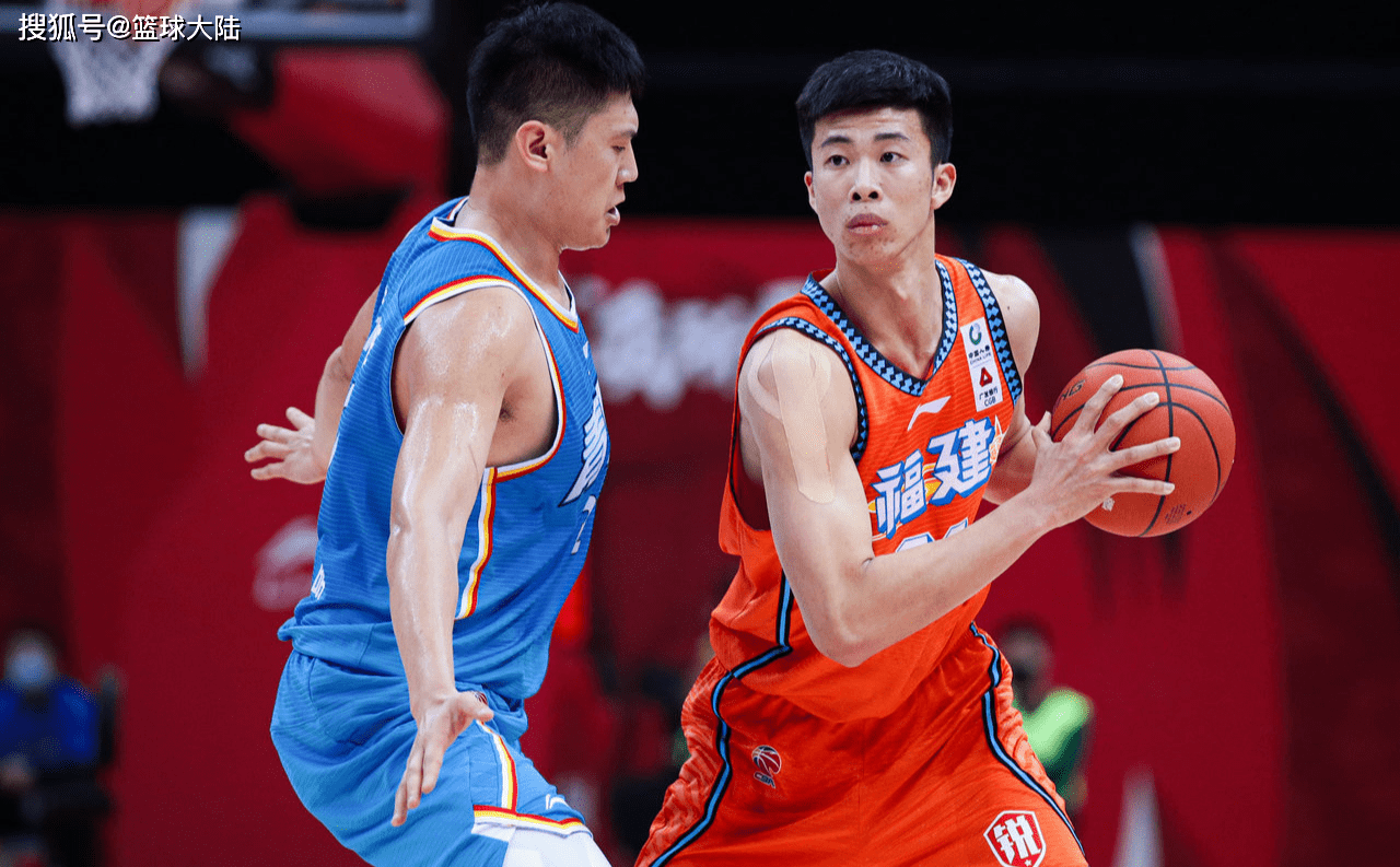 关于广东宏远训练开放日；窗口期绝杀压哨引欢呼；国王杯在即；资深球员宣示担当的信息